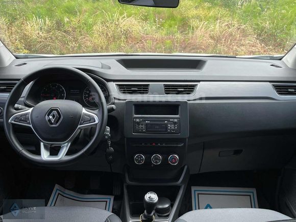 2023 RENAULT EXPRESS 1.5DCİ TOUCH HATASIZ BOYASIZ 22.000 KM'DE