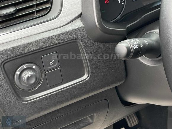 2023 RENAULT EXPRESS 1.5DCİ TOUCH HATASIZ BOYASIZ 22.000 KM'DE