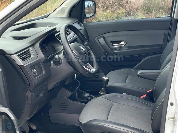 2023 RENAULT EXPRESS 1.5DCİ TOUCH HATASIZ BOYASIZ 22.000 KM'DE