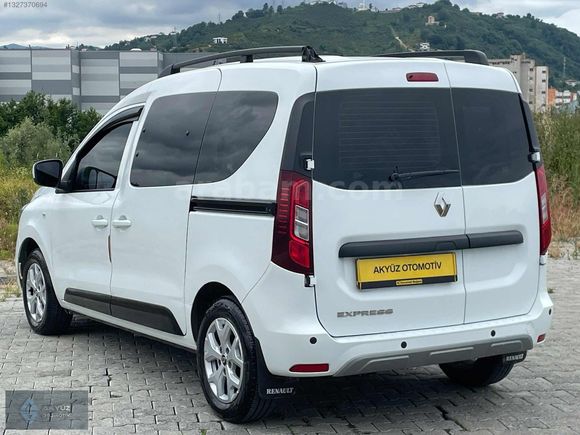 2023 RENAULT EXPRESS 1.5DCİ TOUCH HATASIZ BOYASIZ 22.000 KM'DE