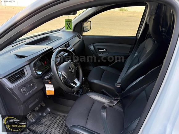 2023 EXPRESS DEĞİŞENSİZ ORJİNAL 95.000KMDE