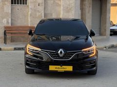 SİYAHIN ZERAFETİ MEGANE HATASIZ