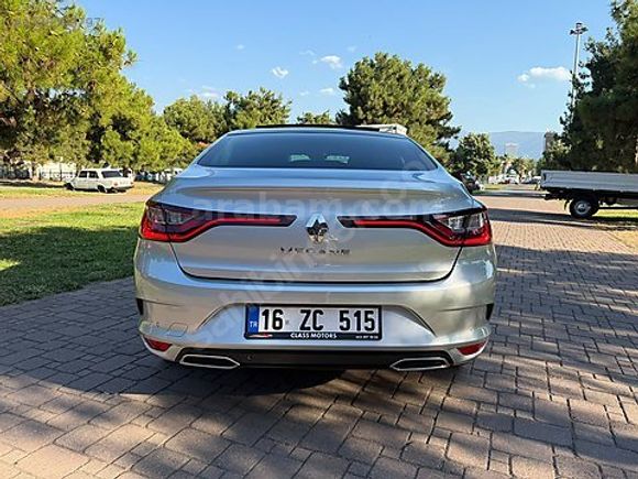 2023 MODEL RENAULT MEGANE 4 İCON CAM TAVANLI HATASIZ