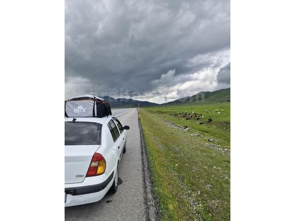Sahibinden Renault Clio 1.4 Authentique 2002 Model