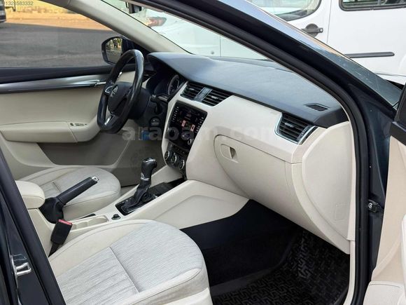 C&K AUTO'DAN CAM TAVANLI OCTAVİA