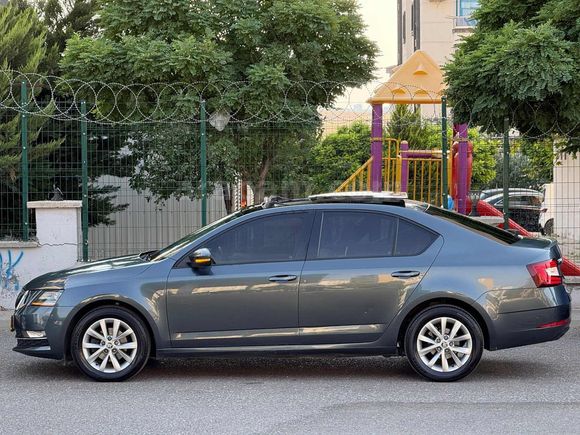 C&K AUTO'DAN CAM TAVANLI OCTAVİA