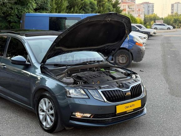 C&K AUTO'DAN CAM TAVANLI OCTAVİA
