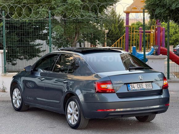 C&K AUTO'DAN CAM TAVANLI OCTAVİA