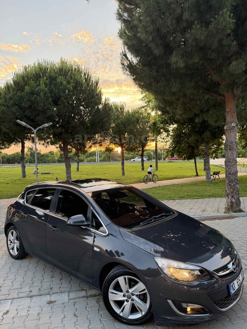 Galeriden Opel Astra 1.3 CDTI Cosmo 2013 Model Balıkesir 275.000 km Füme 5