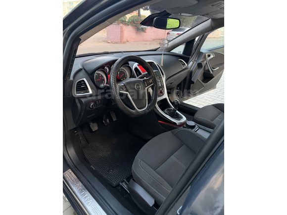 Opel Astra 1.3 CDTI Cosmo  Sunroff