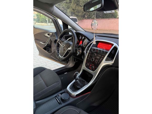 Opel Astra 1.3 CDTI Cosmo  Sunroff