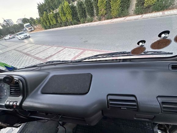 Sahibinden 2009 model Isuzu low  orijinal araç 