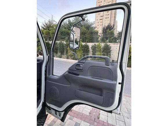 Sahibinden 2009 model Isuzu low  orijinal araç 