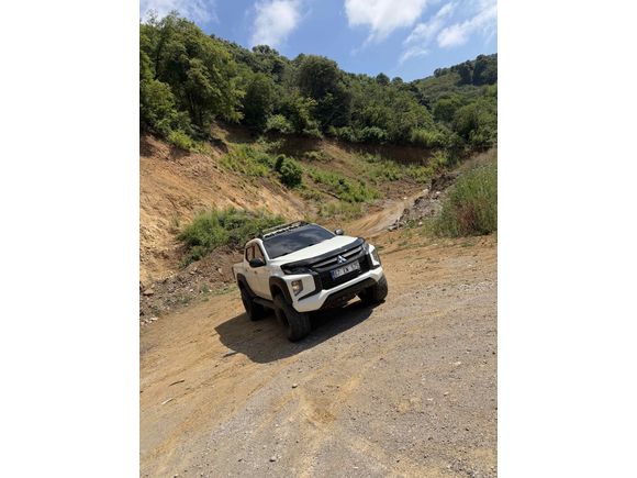 Sahibinden Mitsubishi L 200 4x4 Storm 2020 Model 