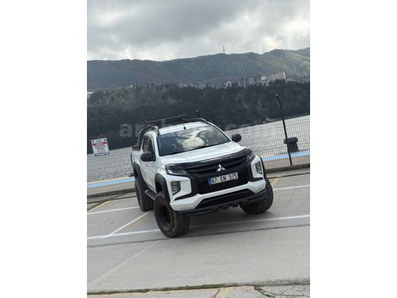 Sahibinden Mitsubishi L 200 4x4 Storm 2020 Model 