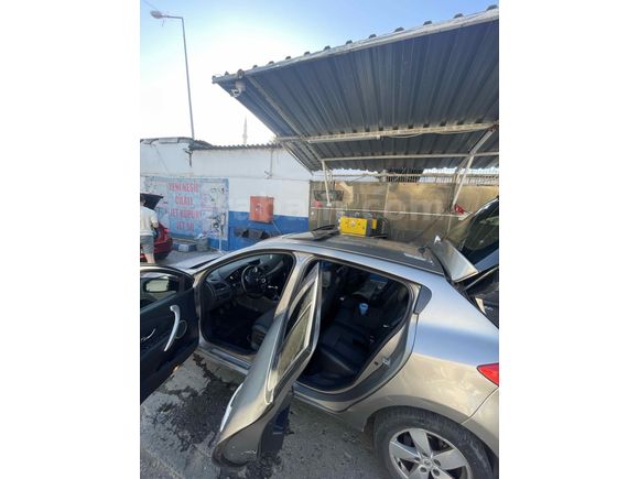 Sahibinden Renault Megane 1.5 dCi Dynamique 2011 Model 