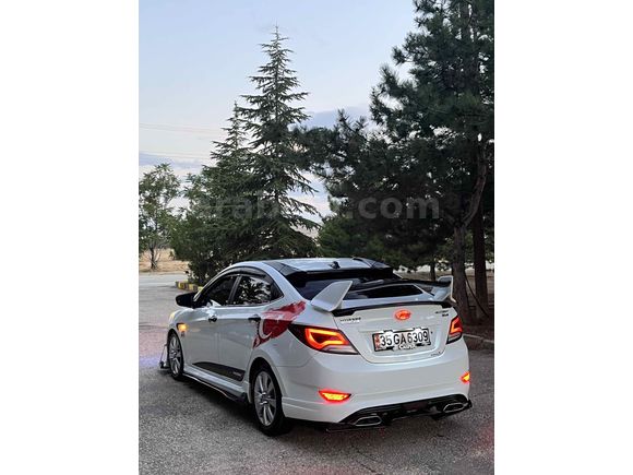 Sahibinden Hyundai Accent Blue 1.6 CRDI Mode Plus 2012 Model 