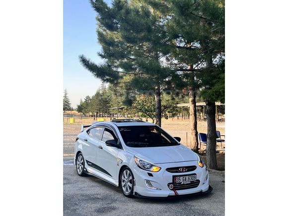 Sahibinden Hyundai Accent Blue 1.6 CRDI Mode Plus 2012 Model 