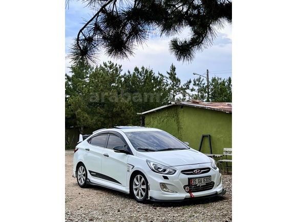 Sahibinden Hyundai Accent Blue 1.6 CRDI Mode Plus 2012 Model 