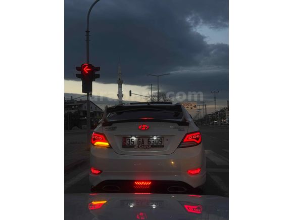 Sahibinden Hyundai Accent Blue 1.6 CRDI Mode Plus 2012 Model 