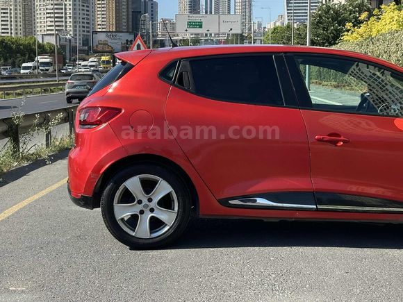 AUTO TİCARET RENAULT CLİO OTOMATİK TOUCH PAKET DOLU 179KM ORJ