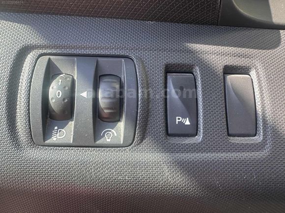 AUTO TİCARET RENAULT CLİO OTOMATİK TOUCH PAKET DOLU 179KM ORJ