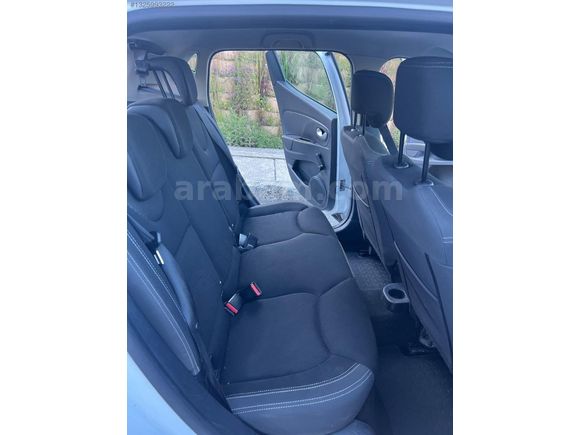 BULUT AUTO TEMİZ & EKONOMİK CLIO DİZEL OTOMATİK - TOUCH PAKE