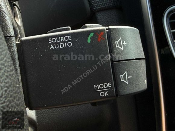 ADA'DAN 2018 MODEL DEĞİŞENSİZ CLİO DİZEL OTOMATİK **NAVİGASYON**