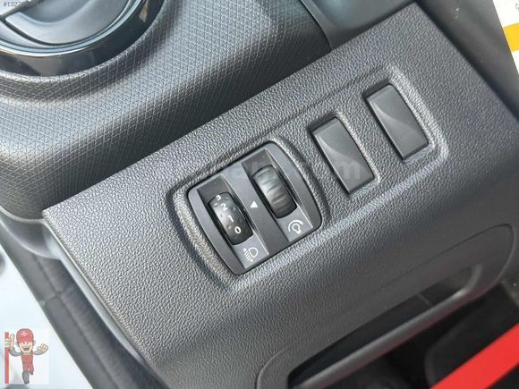 SEFA GÖĞNE'DEN 2017 EMSALSİZ DÜŞÜK KM CLİO 1.5 TOUCH OTOMATİK
