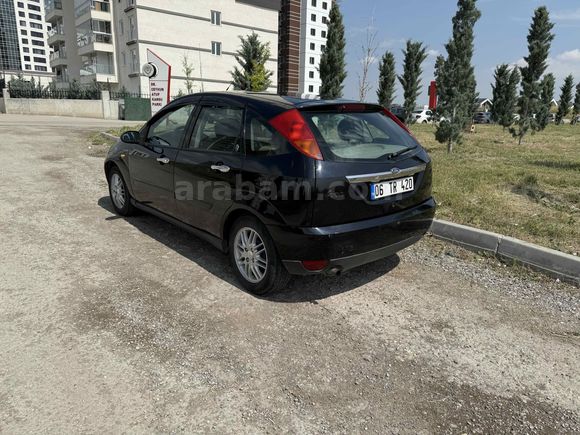 Sahibinden Ford Focus 1.6 Ghia 2001 Model 