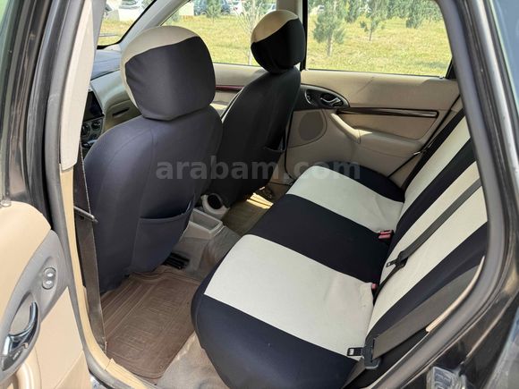 Sahibinden Ford Focus 1.6 Ghia 2001 Model 