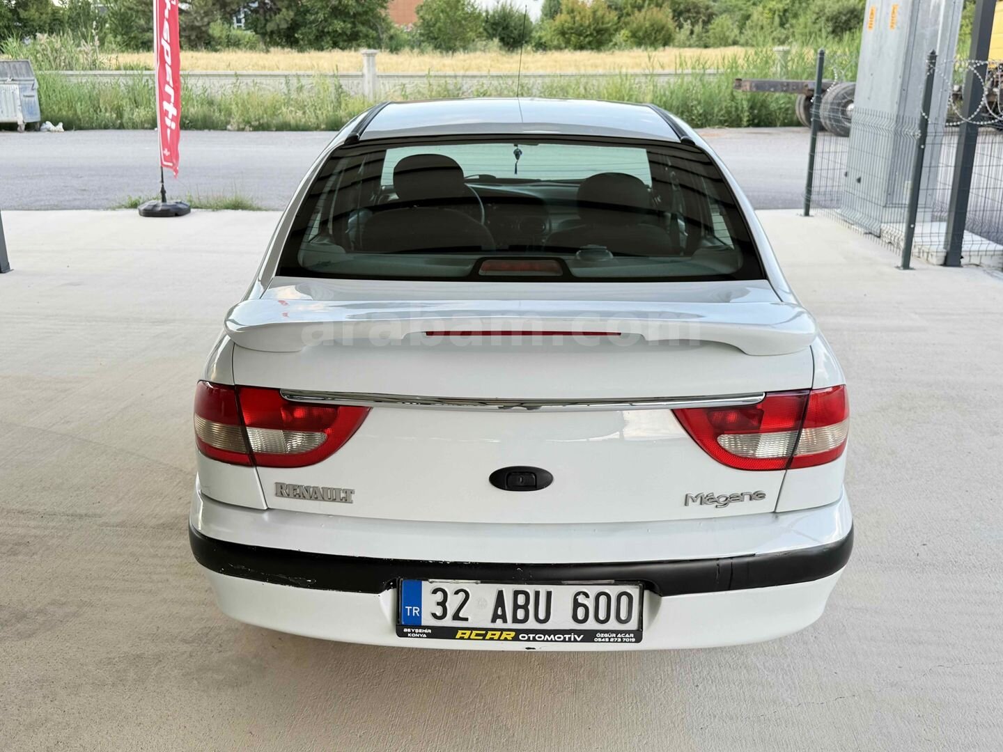 Galeriden Renault Megane 1.6 RTE 1998 Model Konya 265.000 km Beyaz 5