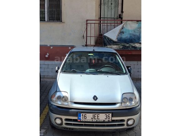 2001 CLİO 1.6 RXT YÜRÜYENİ SORUNSUZ.