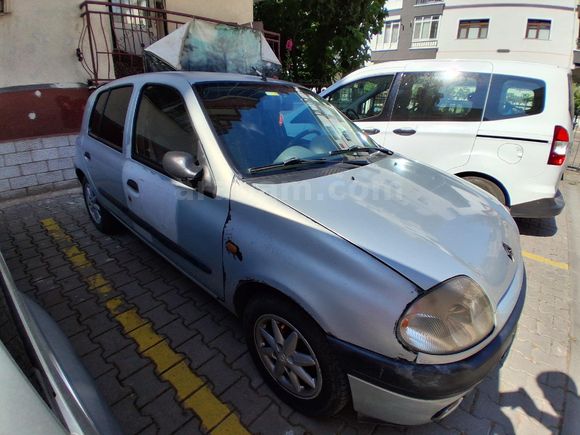 2001 CLİO 1.6 RXT YÜRÜYENİ SORUNSUZ.