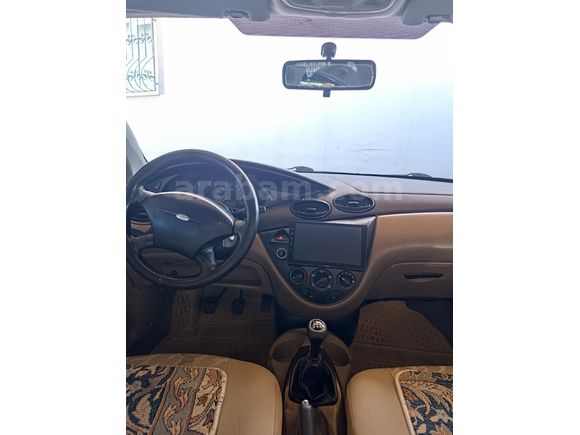 Sahibinden Ford Focus 1.6 Ghia 2001 Model