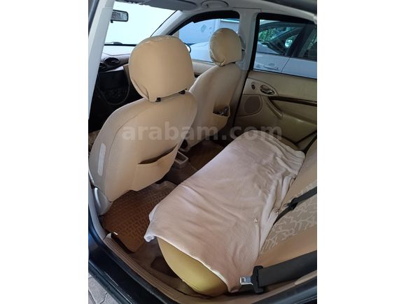 Sahibinden Ford Focus 1.6 Ghia 2001 Model