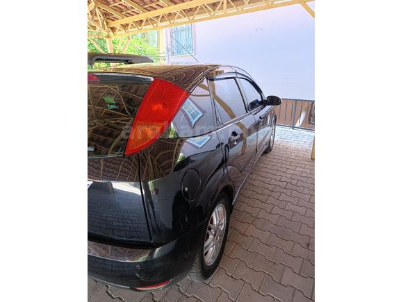 Sahibinden Ford Focus 1.6 Ghia 2001 Model