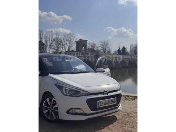 Temiz memurdan hyundai i20 115 bin km