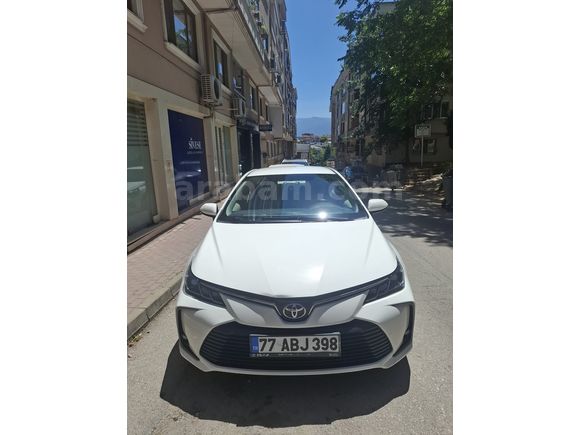 Sahibinden orjinal Toyota Corolla 1.5 Dream 2021 Model 