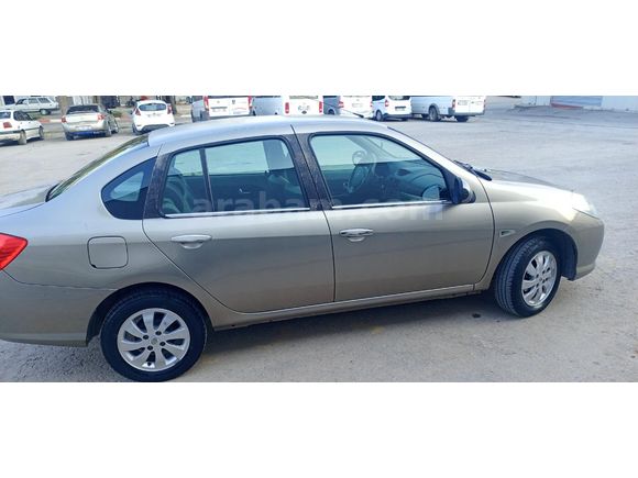 Sahibinden Renault Symbol 1.4 Expression 2010 Model  125 km Kahverengi