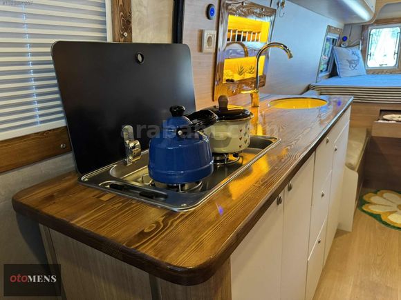 İTHAL DONANIMLI LÜX PAKET OTOMATİK DAİLY MOTOKARAVAN