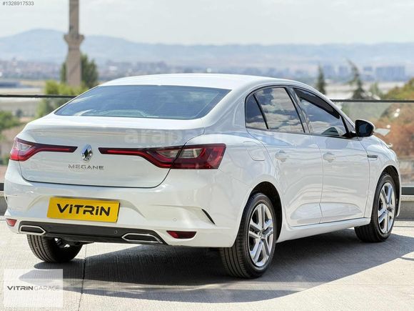 2021 RENAULT MEGANE SEDAN 1.3 TCe JOY MANUEL