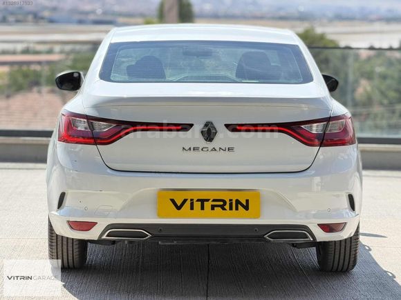 2021 RENAULT MEGANE SEDAN 1.3 TCe JOY MANUEL