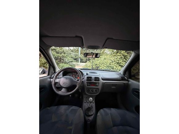 Sahibinden Renault Clio 1.4 Authentique 2002 Model 