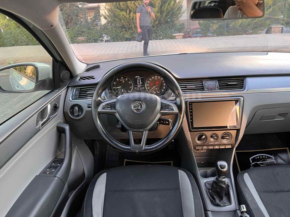 Sahibinden Skoda Rapid 1.2 Ambition 2015 Model 