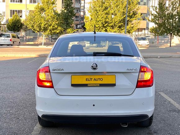 Sahibinden Skoda Rapid 1.2 Ambition 2015 Model 