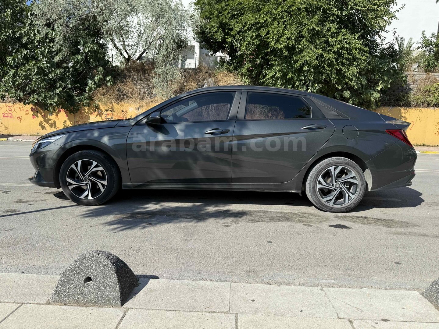 Sahibinden Hyundai Elantra 1.6 MPI Smart 2021 Model Kocaeli 95.200 km Gri 3
