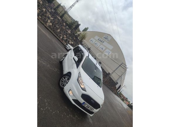 Sahibinden Ford Tourneo Connect 1.5 EcoBlue Titanium 2021 Model