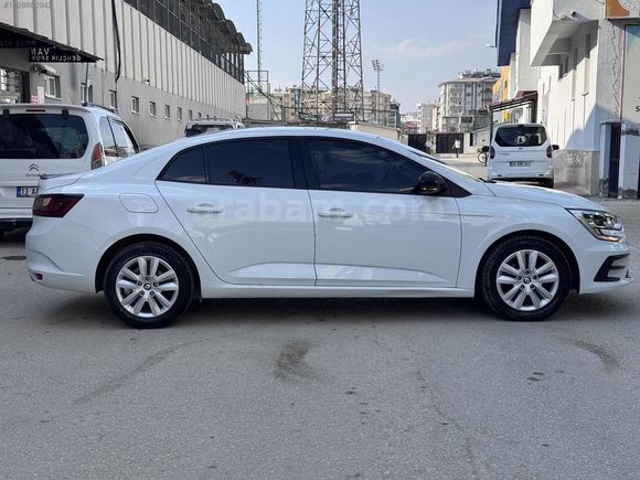 TEKİN AUTO'DAN 2023 MEGANE HATASIZ BOYASIZ 37 binde