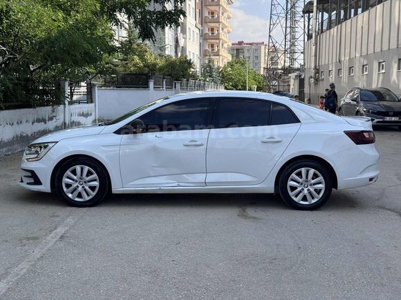 TEKİN AUTO'DAN 2023 MEGANE HATASIZ BOYASIZ 37 binde